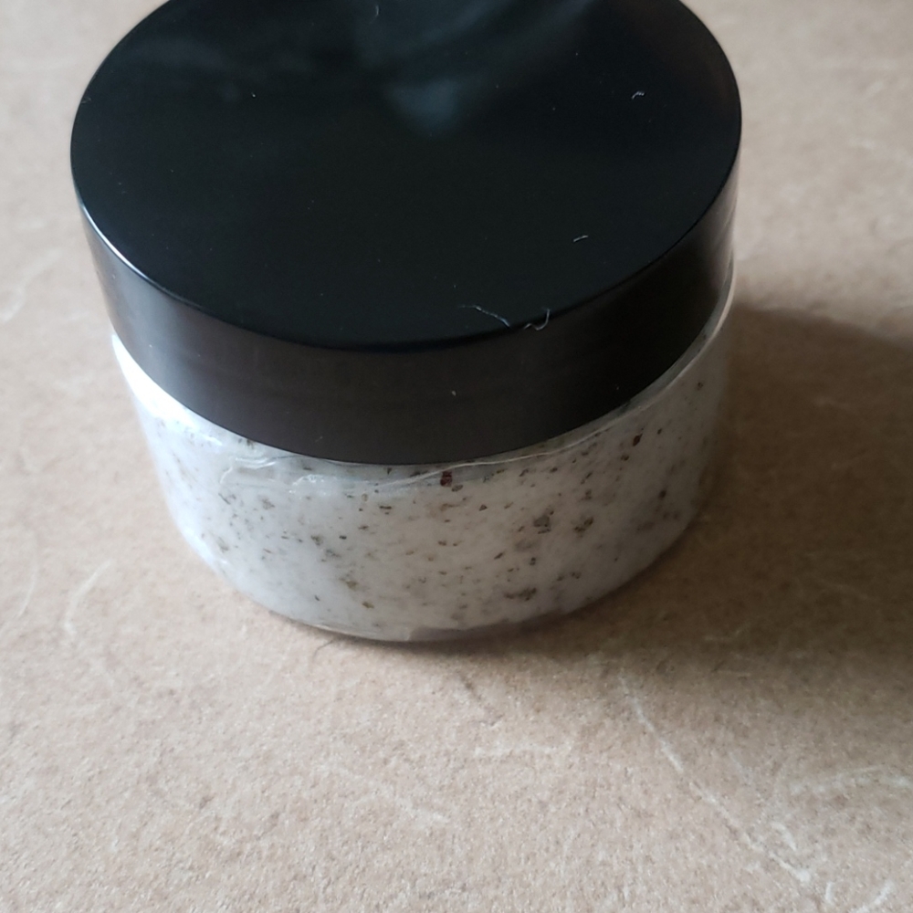 Green tea facial scrub - Picture 4 of 4